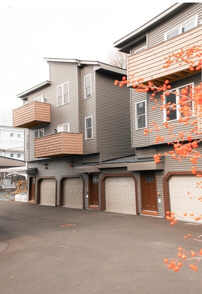 Primary Photo Of 60 Richards St, Worcester Apartments For Sale