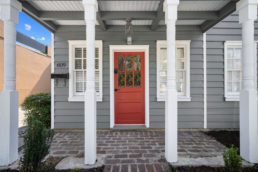 More Photos Of 609 Carteret St, Beaufort Storefront Retail Residential For Lease