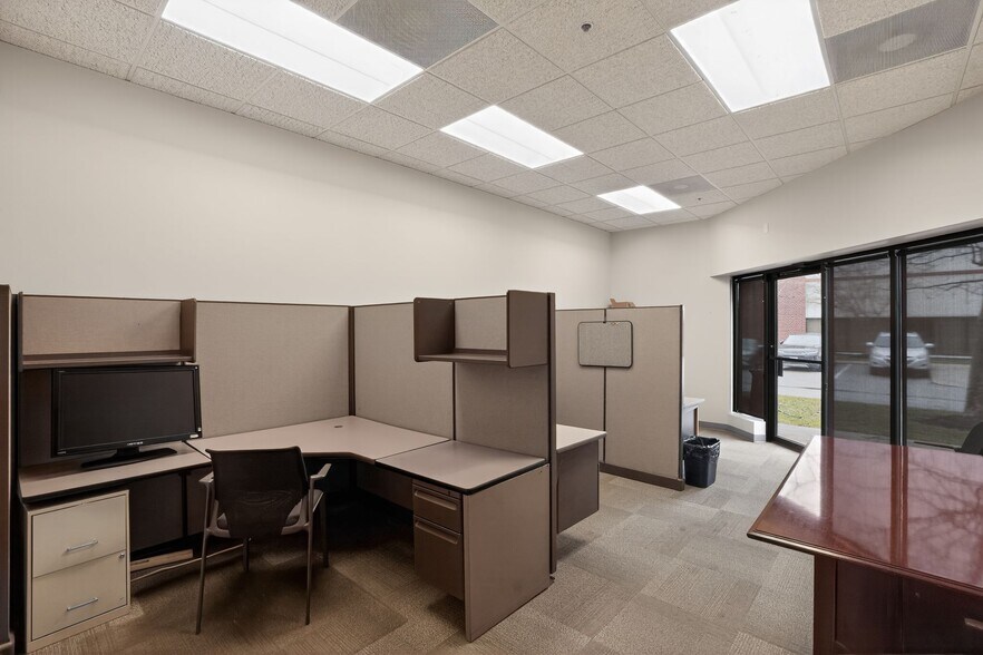 More Photos Of 16000 Trade Zone Ave, Upper Marlboro Unknown For Lease