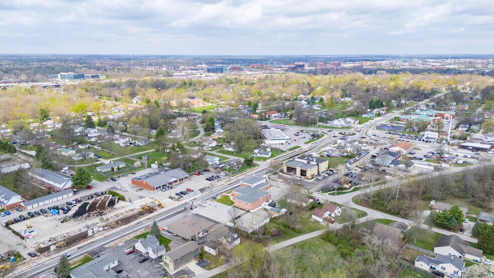 More Photos Of 10455-10499 N College Ave, Carmel Office For Sale