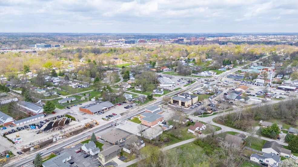 More Photos Of 10455-10499 N College Ave, Carmel Office For Sale