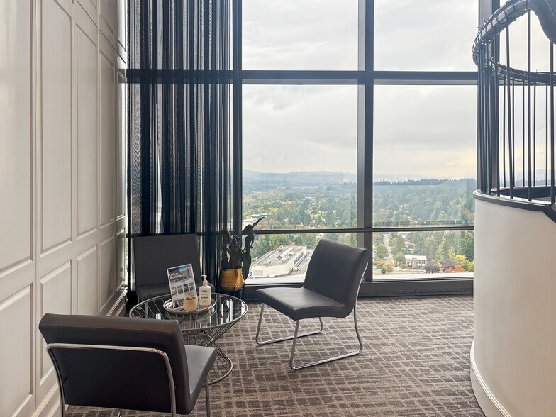 More Photos Of 10900 NE 4th St, Bellevue Coworking Space