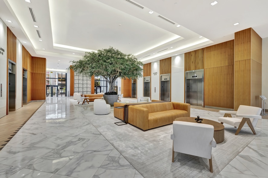 More Photos Of 110 E Broward Blvd, Fort Lauderdale Office Residential For Lease