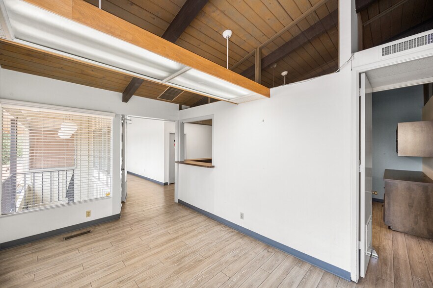 More Photos Of 1661 E Chapman Ave, Fullerton Office For Sale