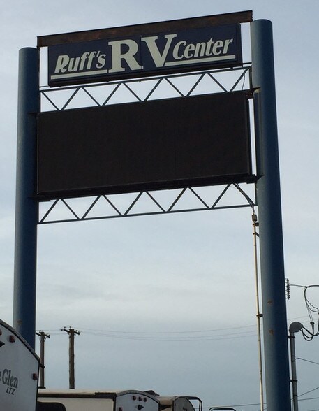 More Photos Of 25080 Lakeland Blvd, Euclid Auto Dealership For Sale