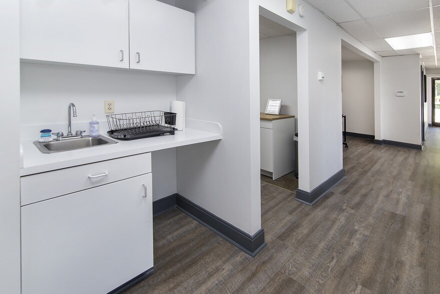 More Photos Of 318 S South St, Gastonia Office For Lease