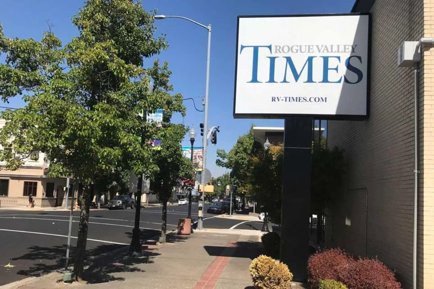 More Photos Of 2 E Main St, Medford Bank For Lease