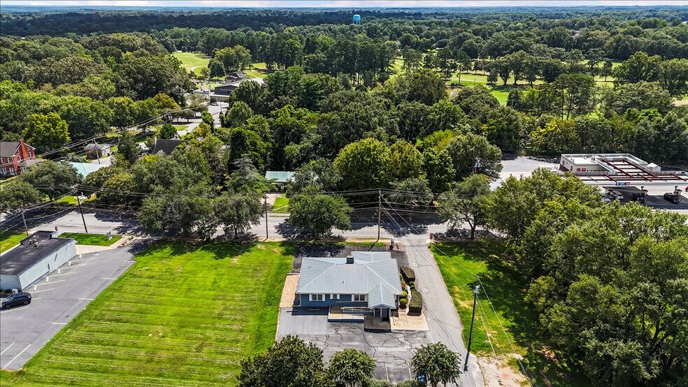 More Photos Of 492 W Main St, Forest City Freestanding For Sale