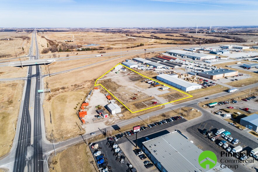 More Photos Of 5700 Arbor Rd, Lincoln Service For Sale