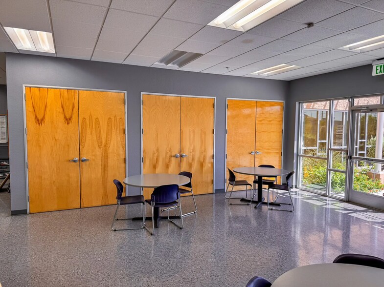 More Photos Of 1320 Adabel Dr, El Paso Office For Lease