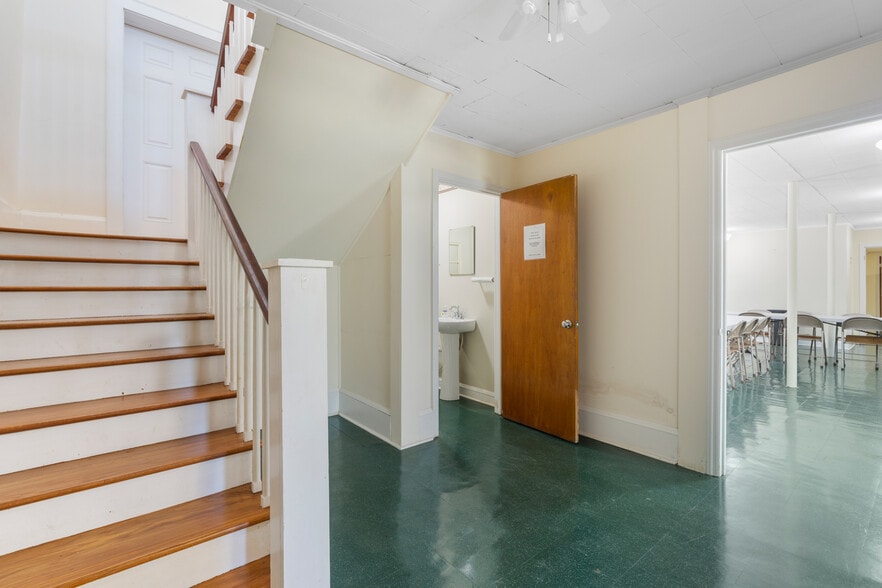 More Photos Of 1920 Park Ave, Rockingham Religious Facility For Sale