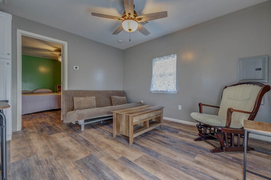 More Photos Of 38094 Joe Loggins Rd, Hempstead Specialty For Sale