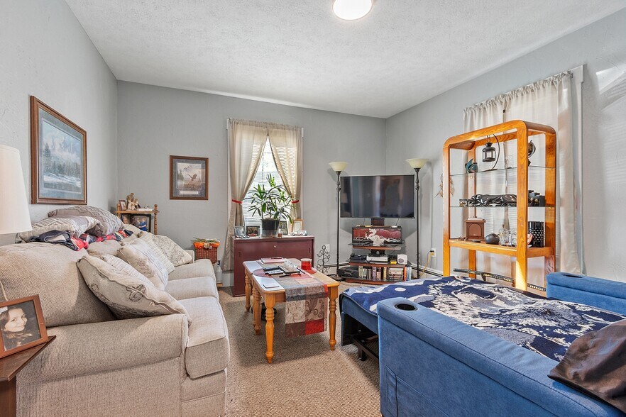 More Photos Of 122 Laurel St, Fitchburg Multifamily For Sale