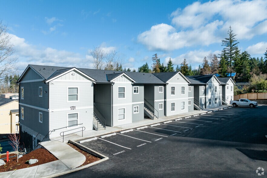 More Photos Of 1733 Payseno Ln SE, Port Orchard Apartments For Sale