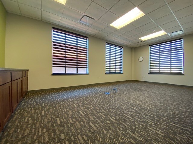 More Photos Of 1265 Main St, Stevens Point Medical For Lease