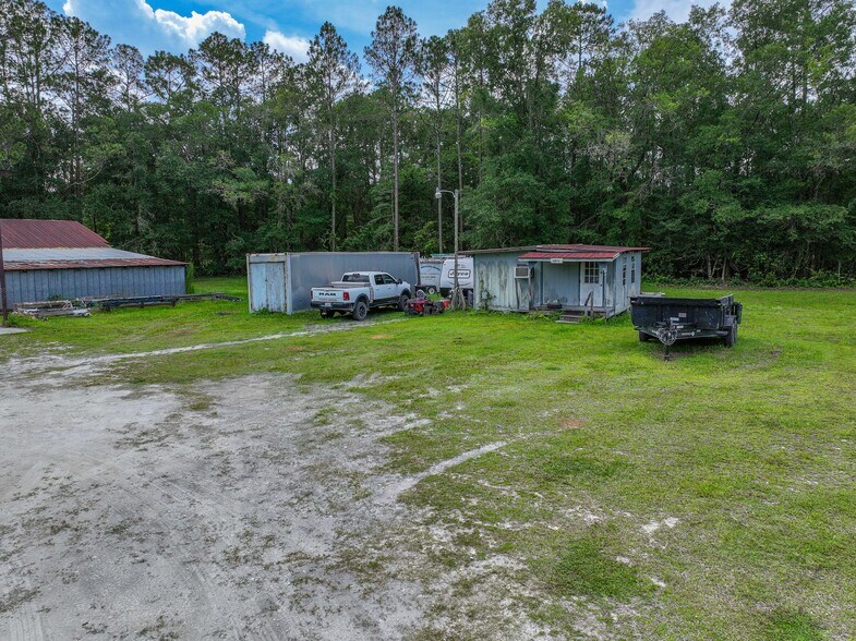 More Photos Of 2856 NE 187th St, Starke Manufacturing For Sale
