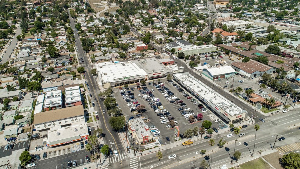 More Photos Of 4903-4947 Eagle Rock Blvd, Los Angeles Unknown For Lease