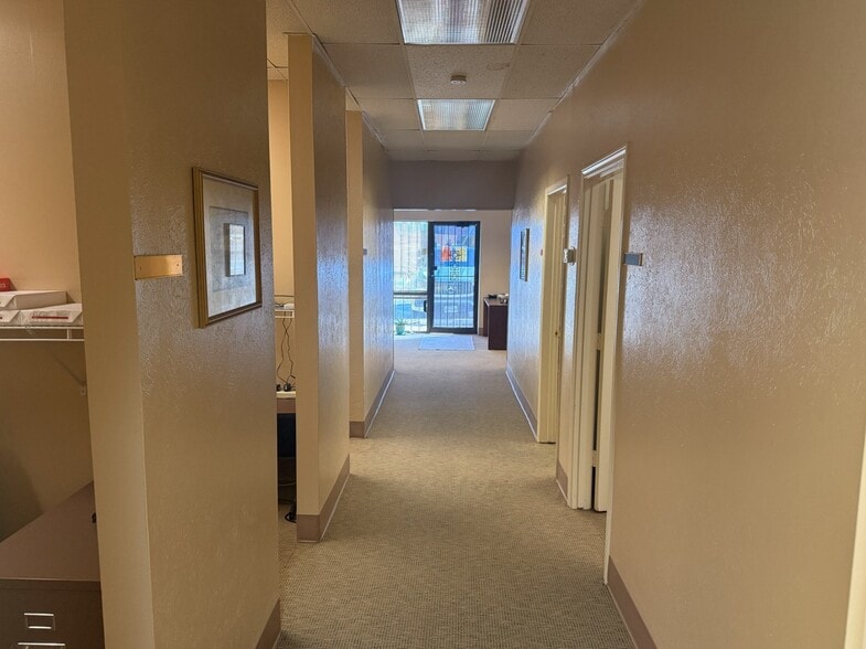 More Photos Of 3440 South Fwy, Fort Worth Flex For Sale