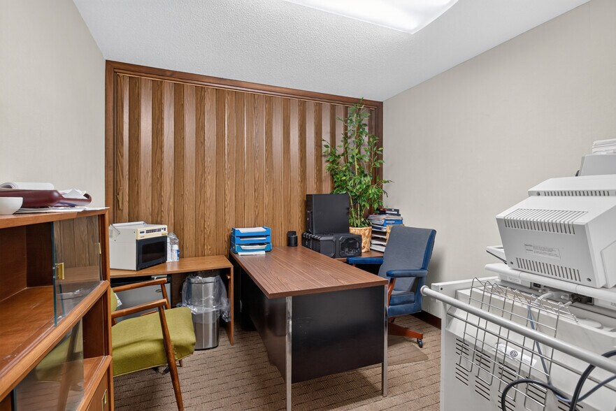 More Photos Of 2575 Spring Arbor Rd, Jackson Medical For Sale
