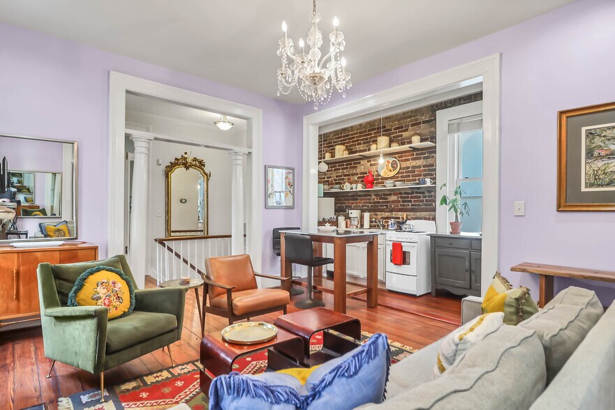 More Photos Of 78 Society St, Charleston Specialty For Sale