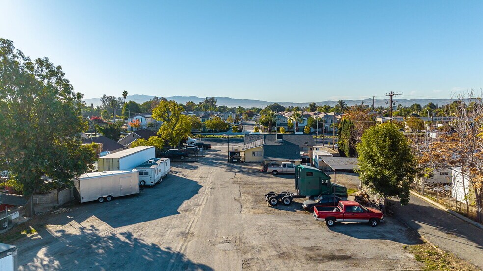 More Photos Of 5570 W Mission Blvd, Ontario Contractor Storage Yard For Sale