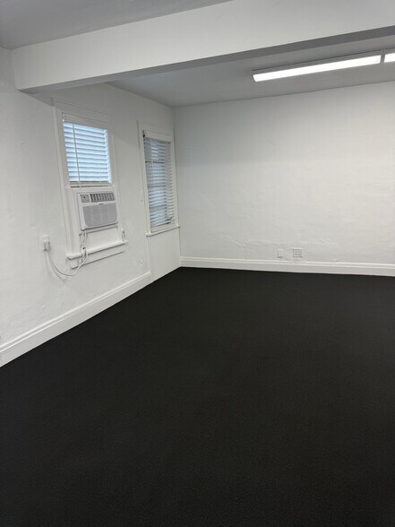More Photos Of 608 SE 6th St, Fort Lauderdale Office For Lease