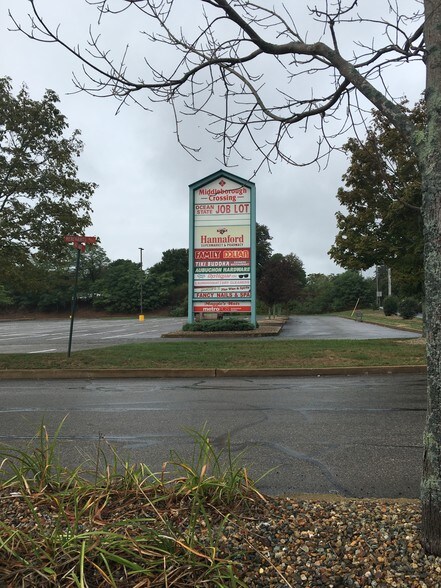 More Photos Of 10 Merchants Way, Middleboro Health Club For Lease