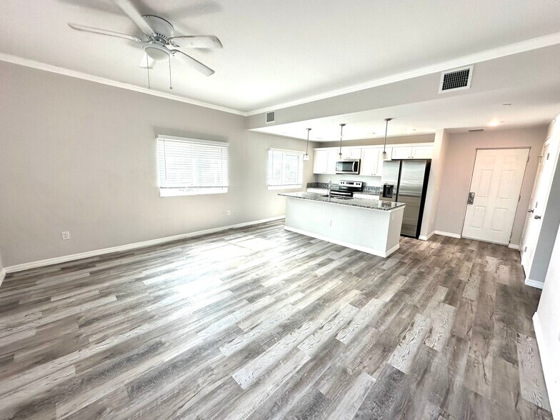 More Photos Of 2771 Royal Palm Ave, Fort Myers Apartments For Sale
