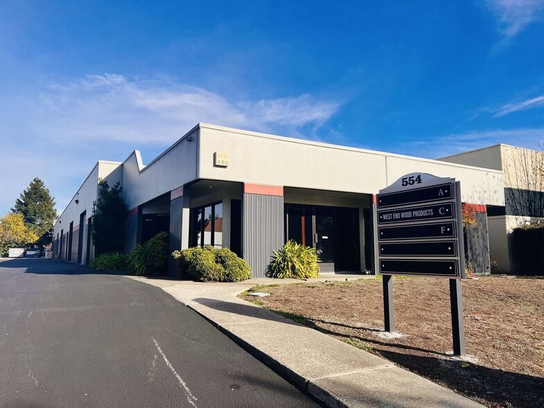 More Photos Of 554 Martin Ave, Rohnert Park Warehouse For Lease