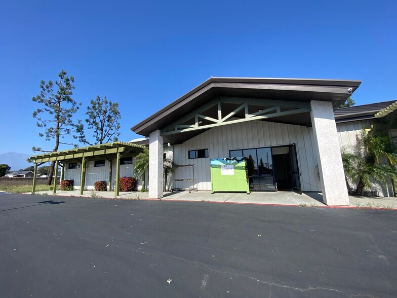 More Photos Of 11255 S Central Ave, Ontario Schools For Lease