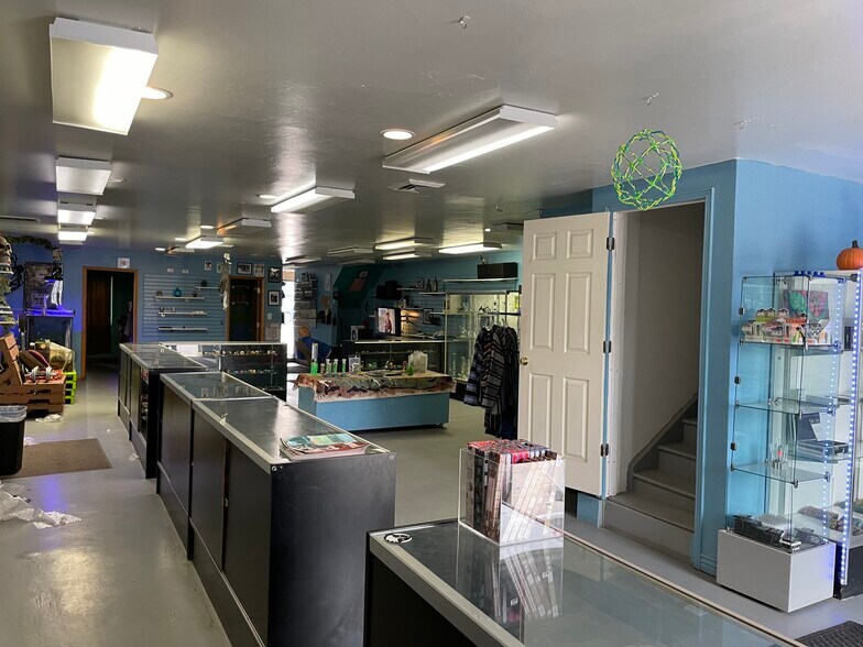 More Photos Of 2574 S Broadway, Denver Storefront Retail Residential For Lease