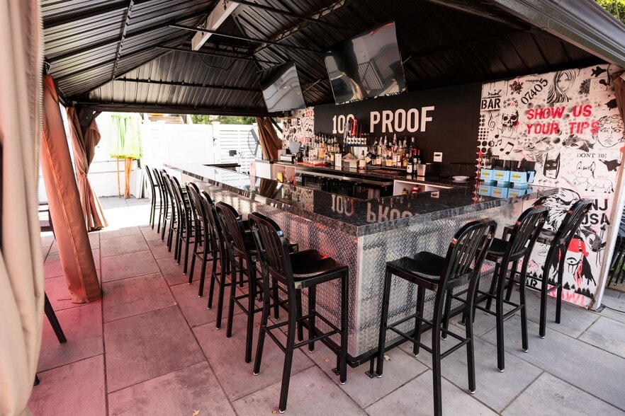 More Photos Of 227 Main St, Butler Restaurant For Sale