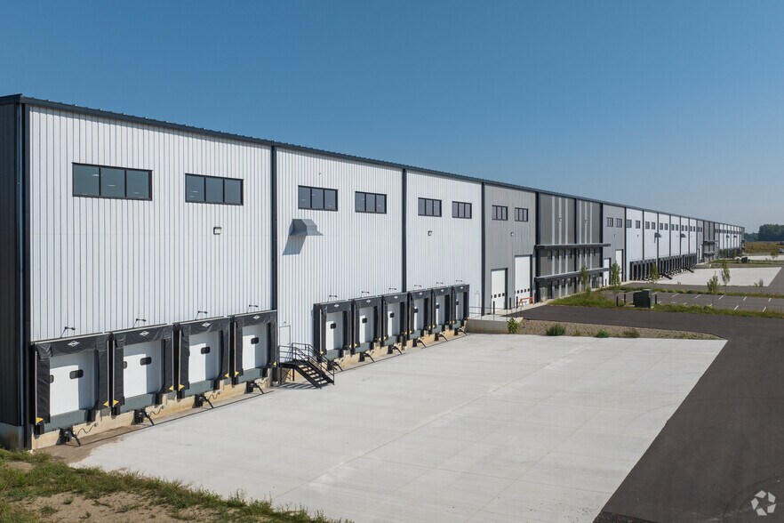 More Photos Of 203 Stonemont Dr, Bristol Warehouse For Lease