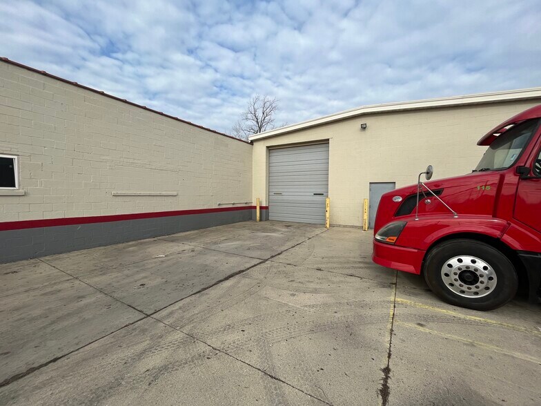 More Photos Of 8428 W 44th Pl, Lyons Warehouse For Sale