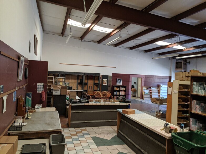 More Photos Of 25 S Stockton St, Lodi Warehouse For Sale