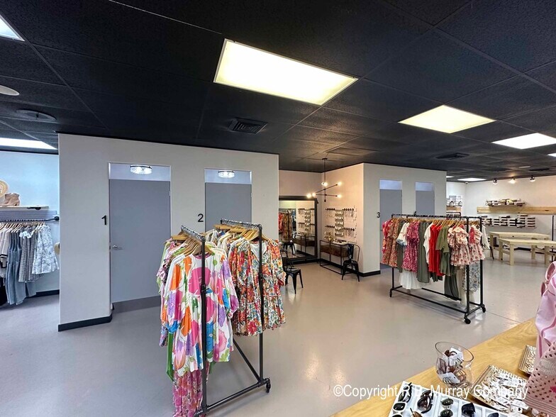 More Photos Of 1324-1326 E. Battlefield, Springfield General Retail For Lease