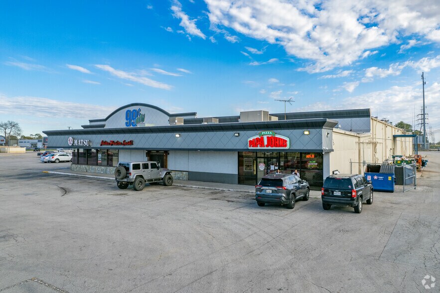 More Photos Of 4501-4765 W FM 1960 Rd, Houston Unknown For Lease