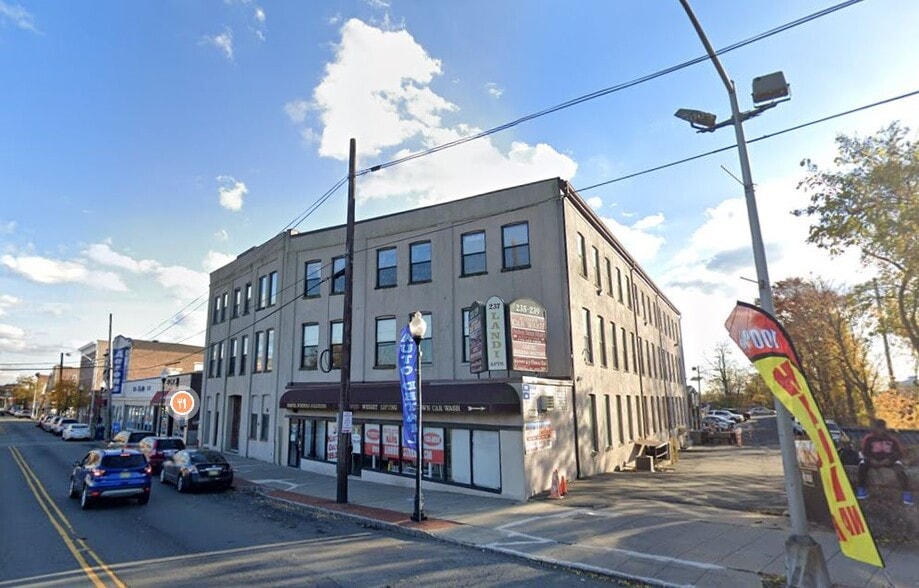 More Photos Of 235-239 Jersey Ave, New Brunswick Warehouse For Lease