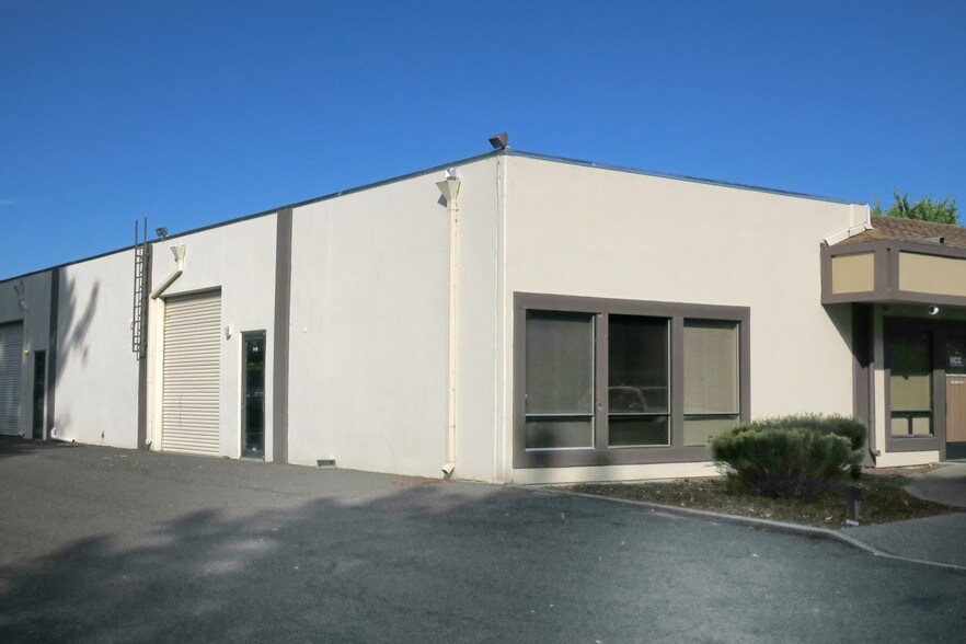 More Photos Of 8 Commercial Blvd, Novato Industrial For Lease