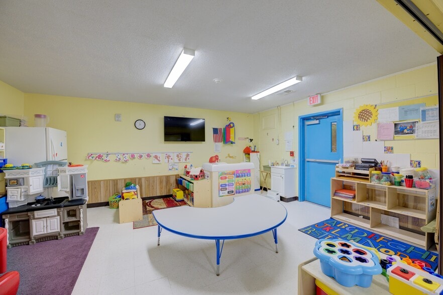 More Photos Of 2126 Chestnut St, Columbia Schools For Sale