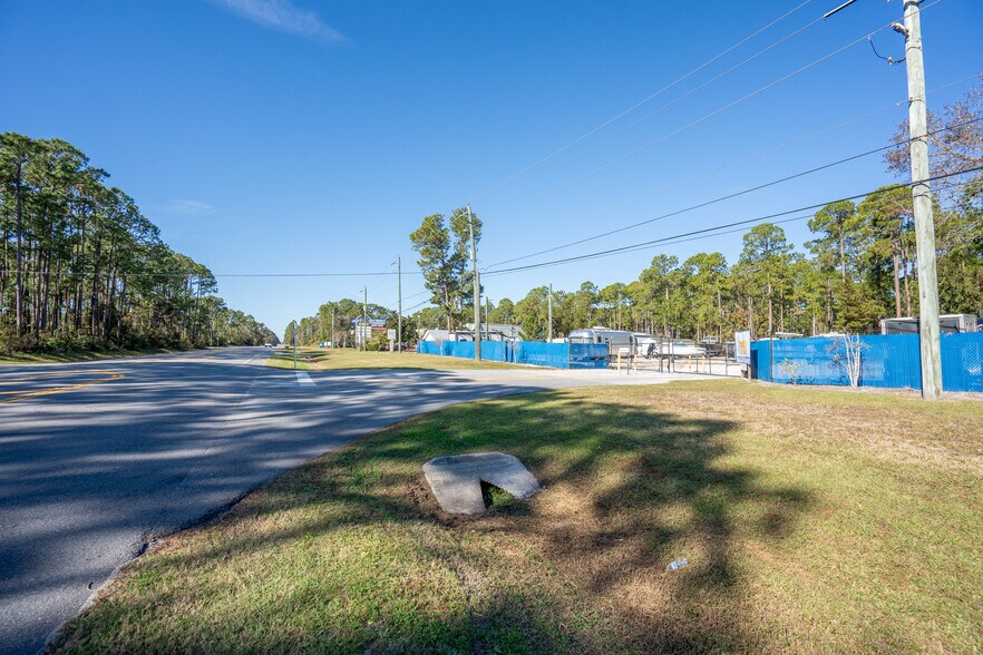 More Photos Of 1070 State Road 206 E, Saint Augustine Contractor Storage Yard For Sale