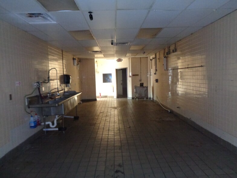 More Photos Of 1360 N State Road 7, Margate Freestanding For Lease