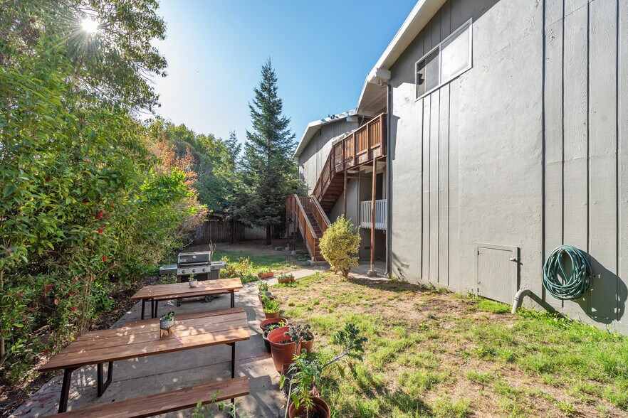 More Photos Of 408 Keller St, Petaluma Apartments For Sale