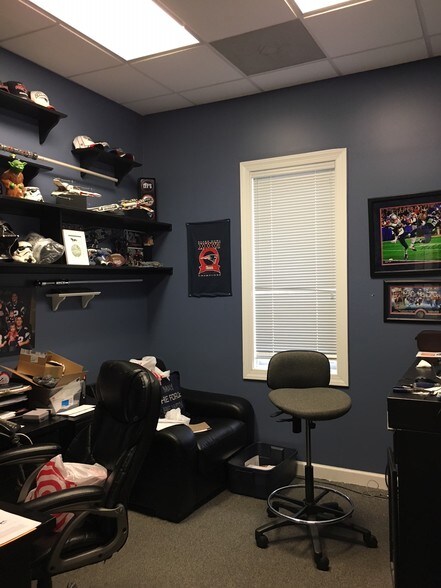 More Photos Of 1000 Bearcat Way, Morrisville Flex For Lease