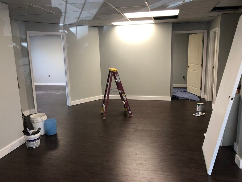 More Photos Of 3231-3233 Superior Ln, Bowie Medical For Lease