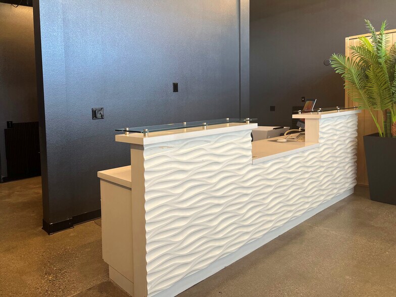 More Photos Of 6115 S Fort Apache Rd, Las Vegas Freestanding For Lease