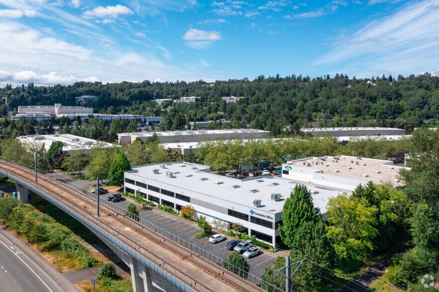 More Photos Of 11521 E Marginal Way S, Tukwila Flex For Sale