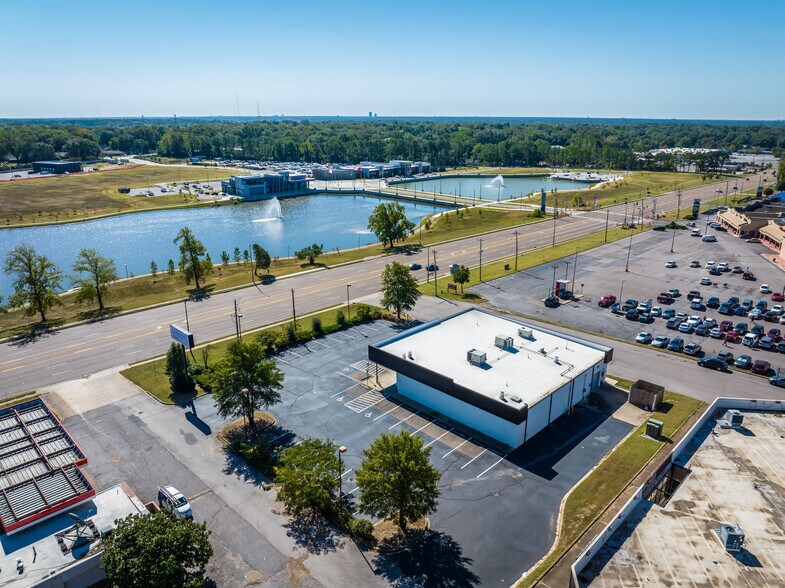 More Photos Of 3495 Austin Peay Hwy, Memphis Freestanding For Lease