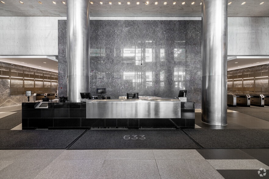 More Photos Of 633 Third Ave, New York Loft Creative Space For Sale