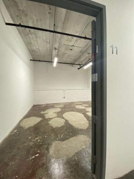 More Photos Of 901 E 31st St, Los Angeles Manufacturing For Lease